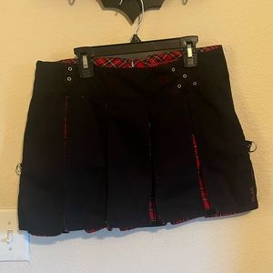 tripp nyc reversible plaid skirt 🖤